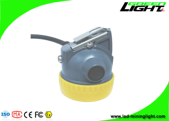 15000 لوكس 216 لومن LED كشافات قابلة لإعادة الشحن IP68 مقاومة للماء 16 ساعة طويلة الأمد