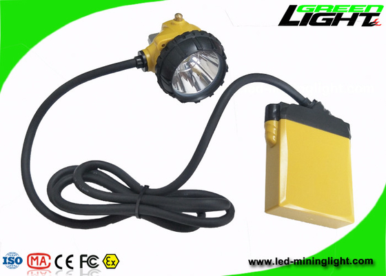 كشافات LED قابلة لإعادة الشحن عالية الكثافة مع حماية ماس كهربائى