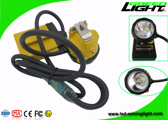 IP68 مقاوم للماء 25000lux مصابيح LED ذات قبعة صلبة قابلة لإعادة الشحن بسعة 10.4Ah