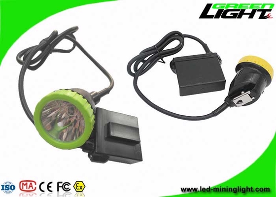 كشافات LED قابلة لإعادة الشحن IP67 مقاومة للماء 3.7 فولت 11.2Ah 50000lux للصيد