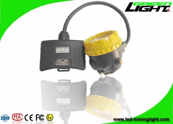 كشافات LED نصف سلكية قابلة لإعادة الشحن 15000 لوكس 6.8 أمبير سعة كبيرة IP68 1.7 واط
