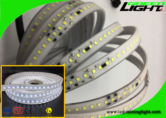 أضواء قطاع مرنة LED فائقة السطوع SMD خارجية 5500K-6000k 16W / M مقاومة للحريق