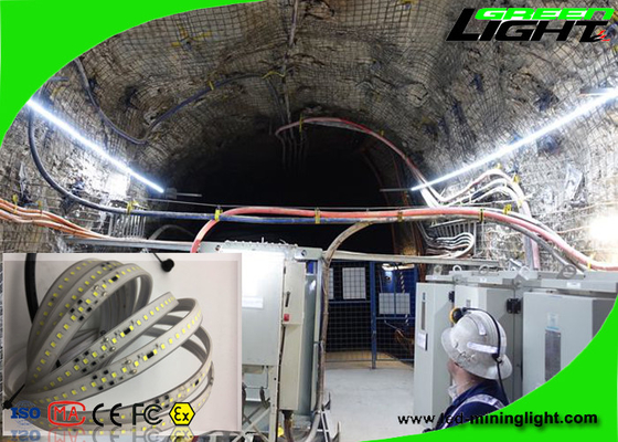 أضواء قطاع مرنة LED فائقة السطوع SMD خارجية 5500K-6000k 16W / M مقاومة للحريق