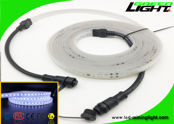 RGB SMD 5050 مقاوم للماء أضواء شريطية مرنة باردة بيضاء اللون Sillicone المواد
