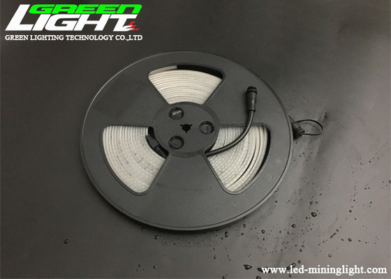 144LEDs 1300LUM مصباح شريط مرن Led 17W / M 15 * 4.5mm سيليكون 150N