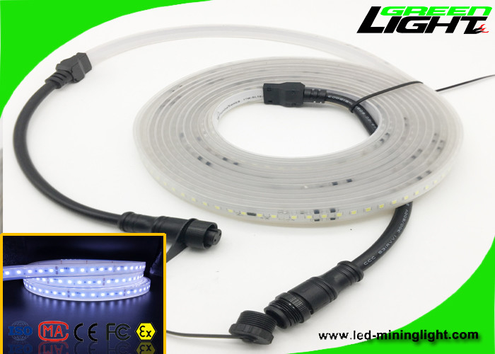 RGB SMD 5050 مقاوم للماء أضواء شريطية مرنة باردة بيضاء اللون Sillicone المواد